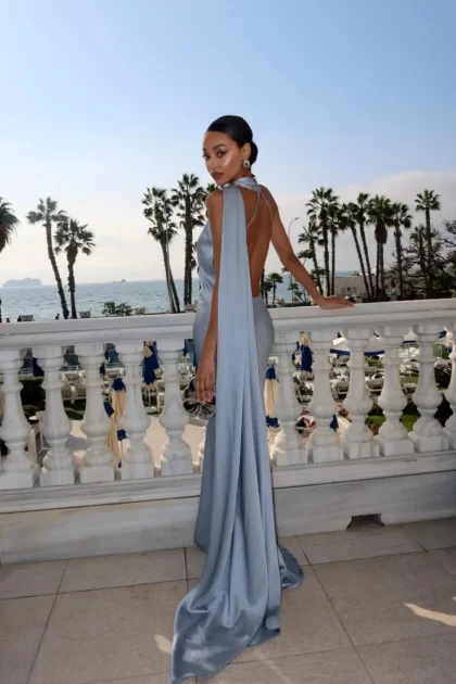 Vestido Milano Accua Longo em Cetim